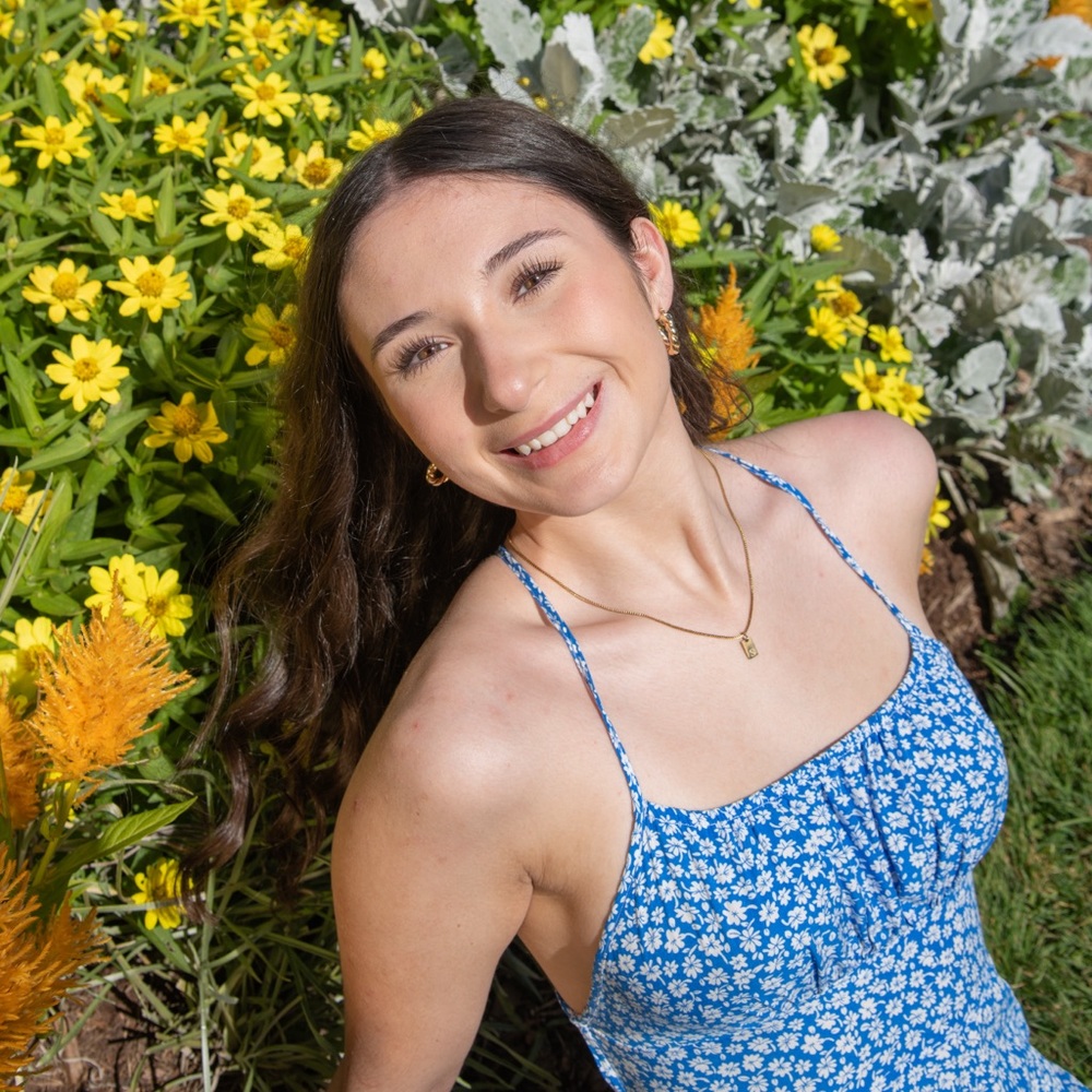 Meet your Posher, Alicia
